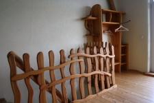 Treppenaufgang und Regal